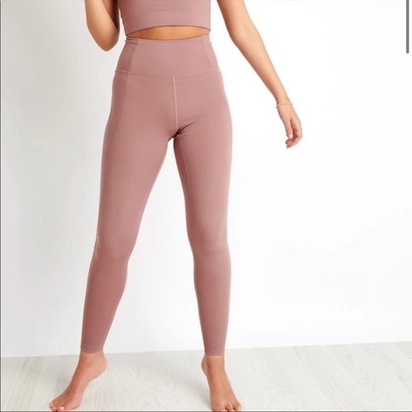 Girlfriend Collective 7/8 Leggings in Rose Quartz - Picture 1 of 5